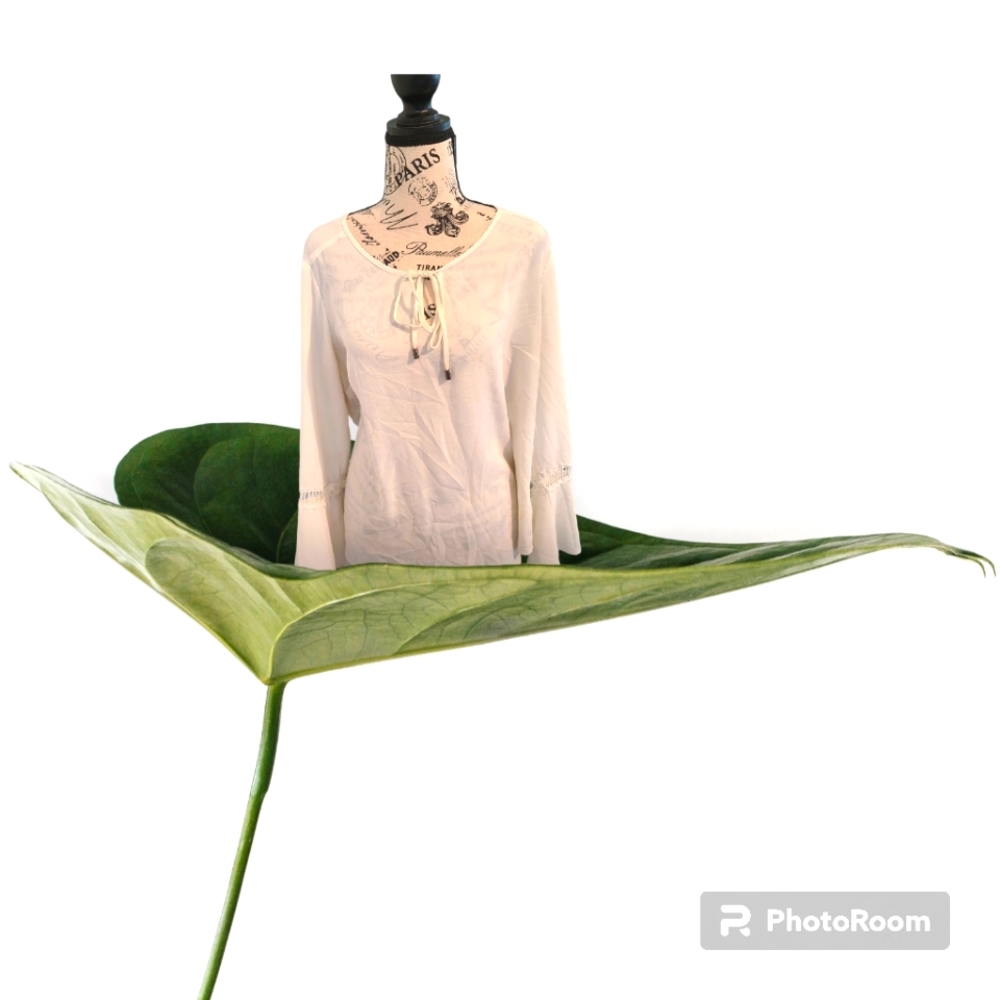 BELL SLEEVE TOP XL IN CREAM